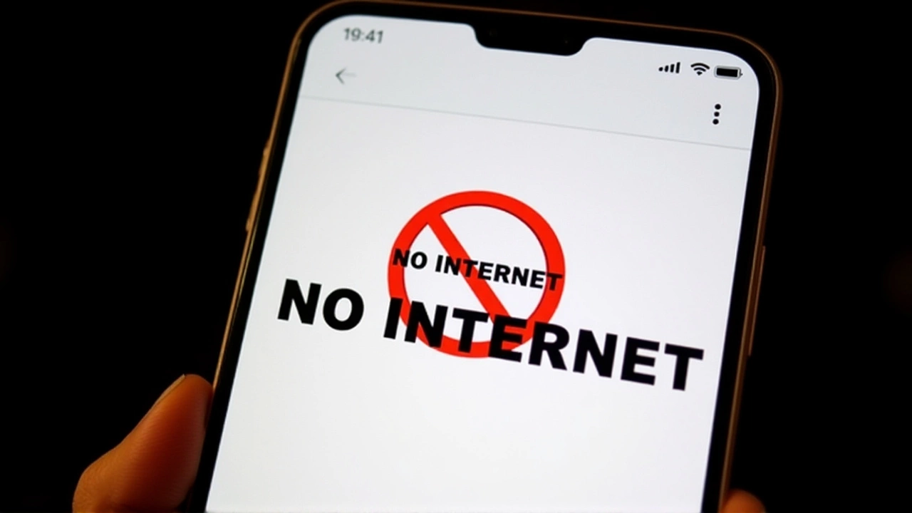 Pakistan Residents Protest 10-Day Internet Blackout in South Waziristan